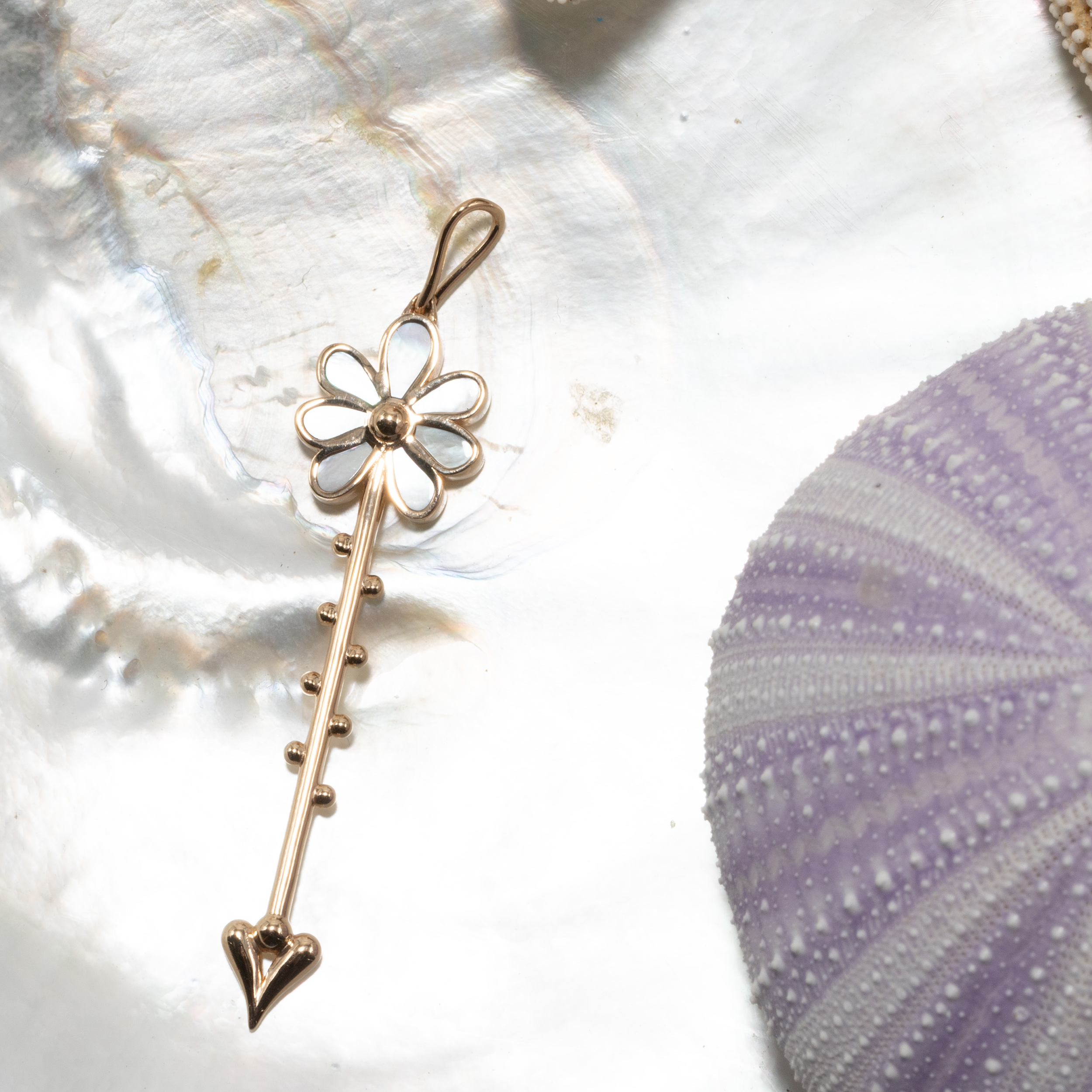 Bloom Wand Pendant in 18k Yellow Gold