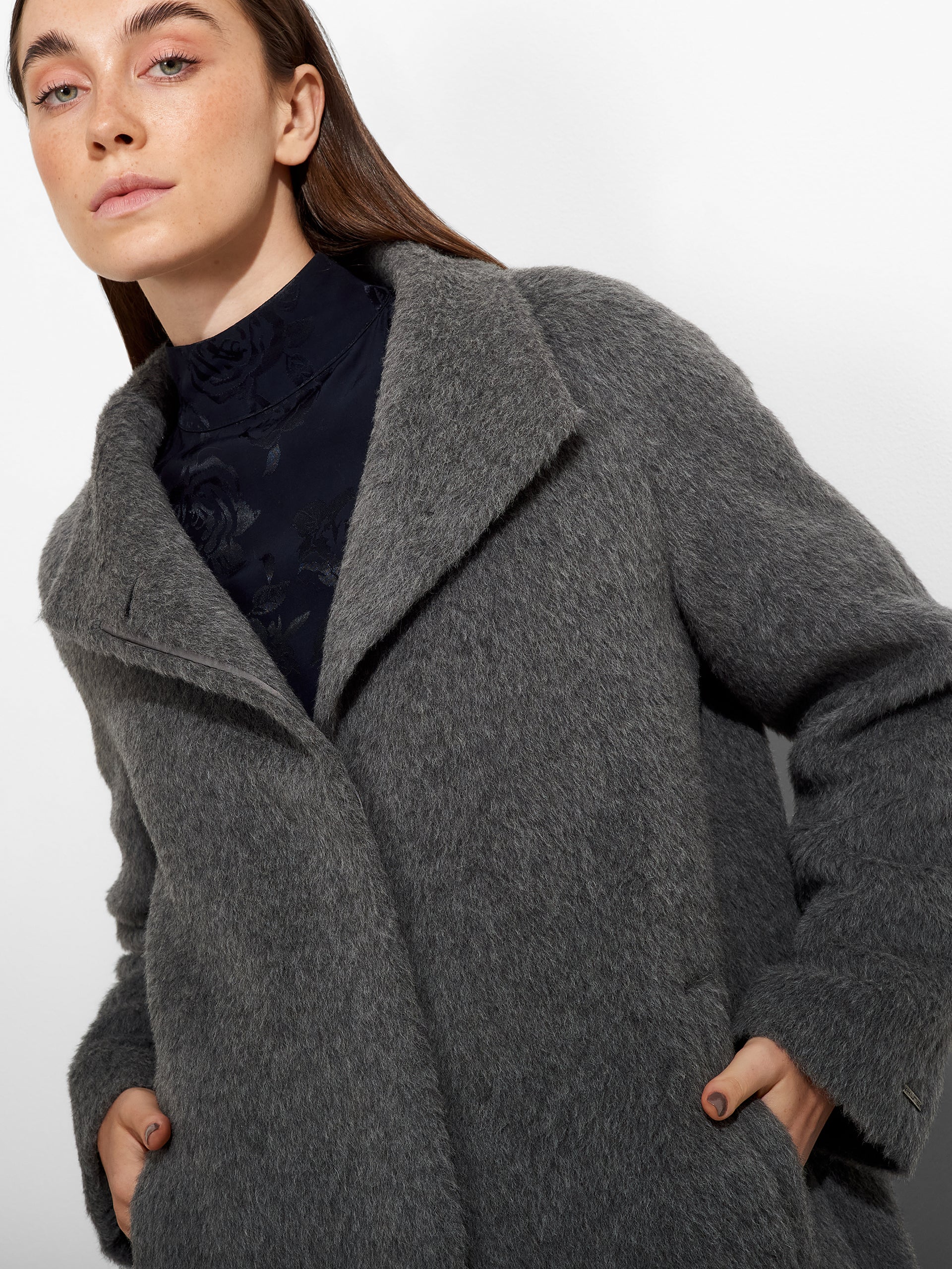 Zurich Coat Suri Alpaca Color Grey - Paz Lifestyle 