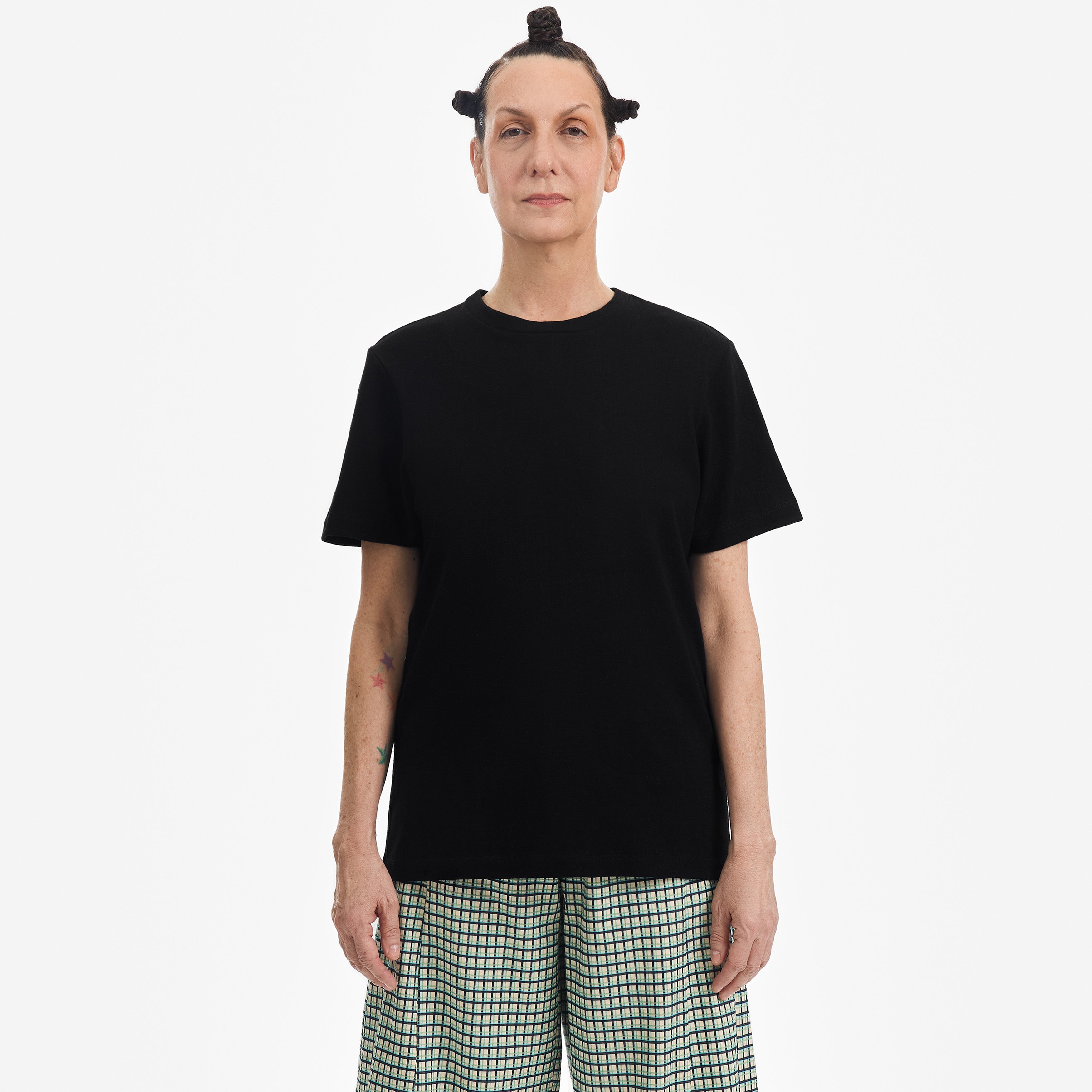 Black T-Shirt - Paz Lifestyle 