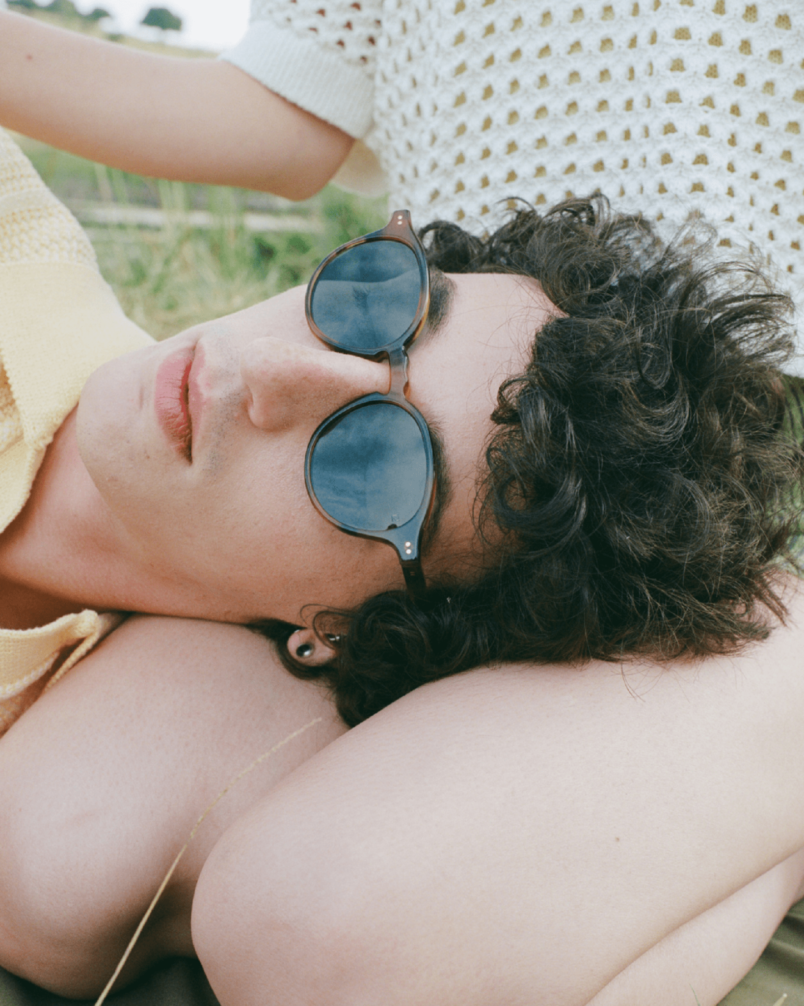 KIWI Bio-Acetate Round Frame Sunglasses for Men & Women | Earth (Blue Lens) | Sunnies Collection | OLLU