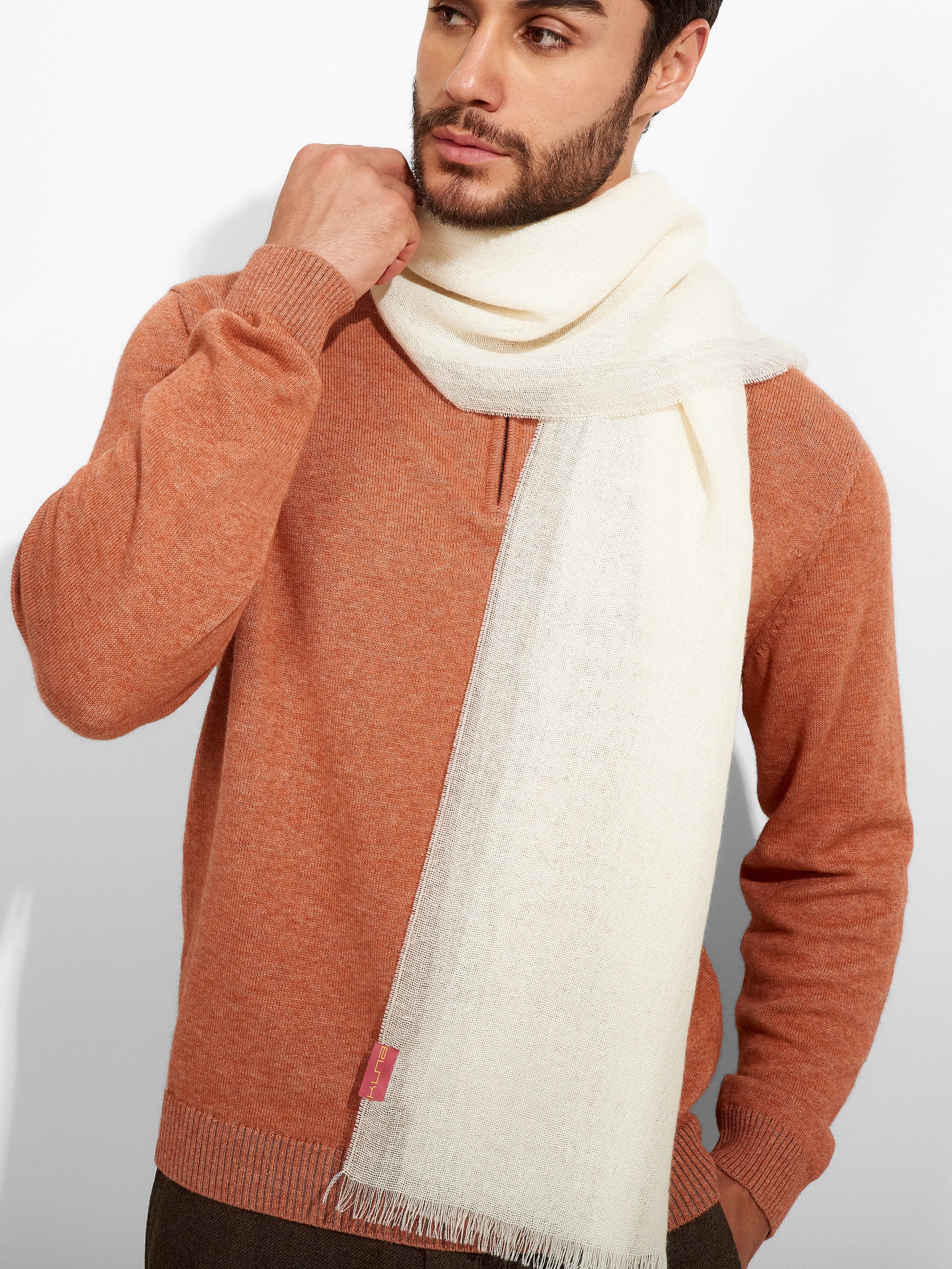 Rum Shawl Baby Alpaca Color Ecru