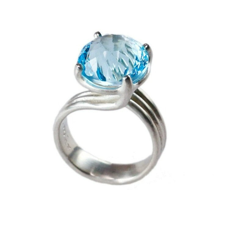 blue topaz wisteria prongs ring - size 6.5 - Paz Lifestyle 