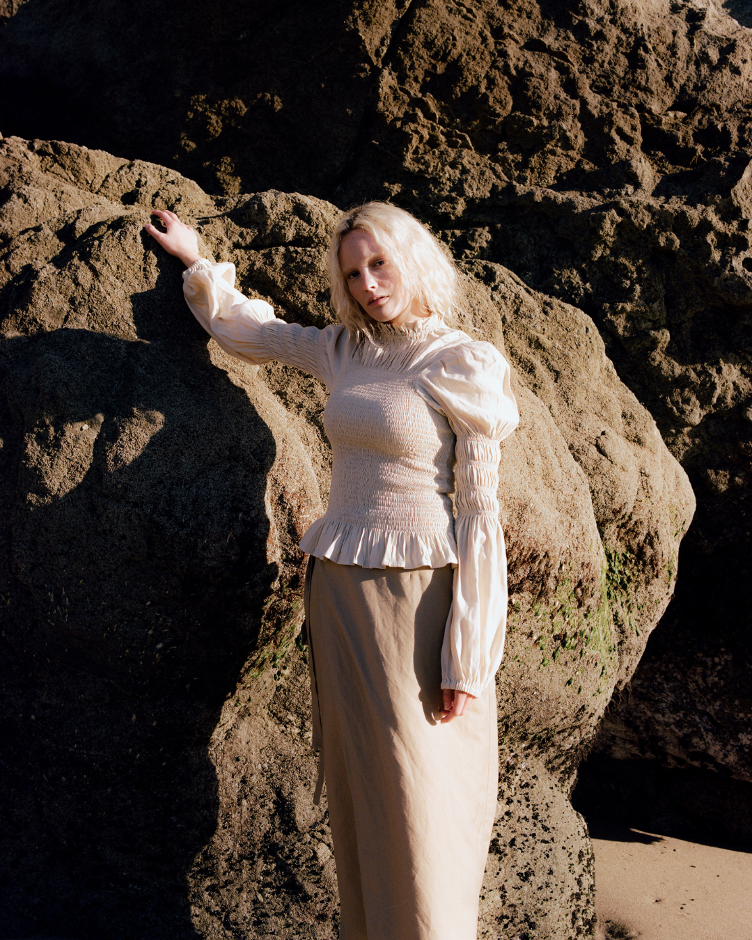 Rohnea Linen Shirring Turtleneck in Cream - Paz Lifestyle 