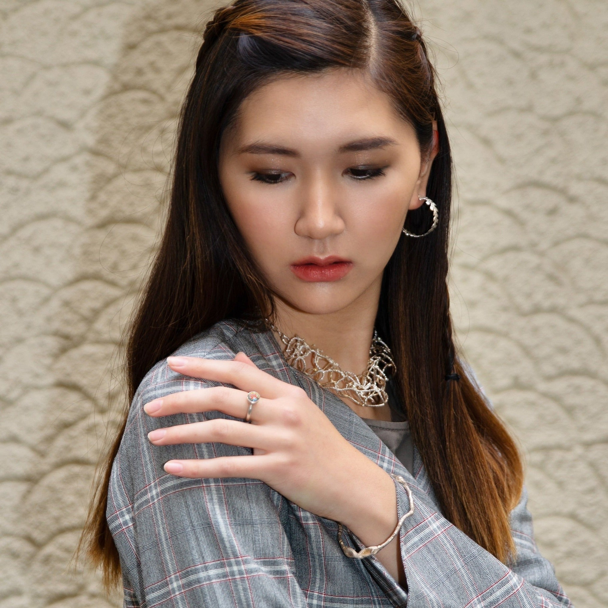 silver azotic mercury mist topaz open bezel ring - Paz Lifestyle 