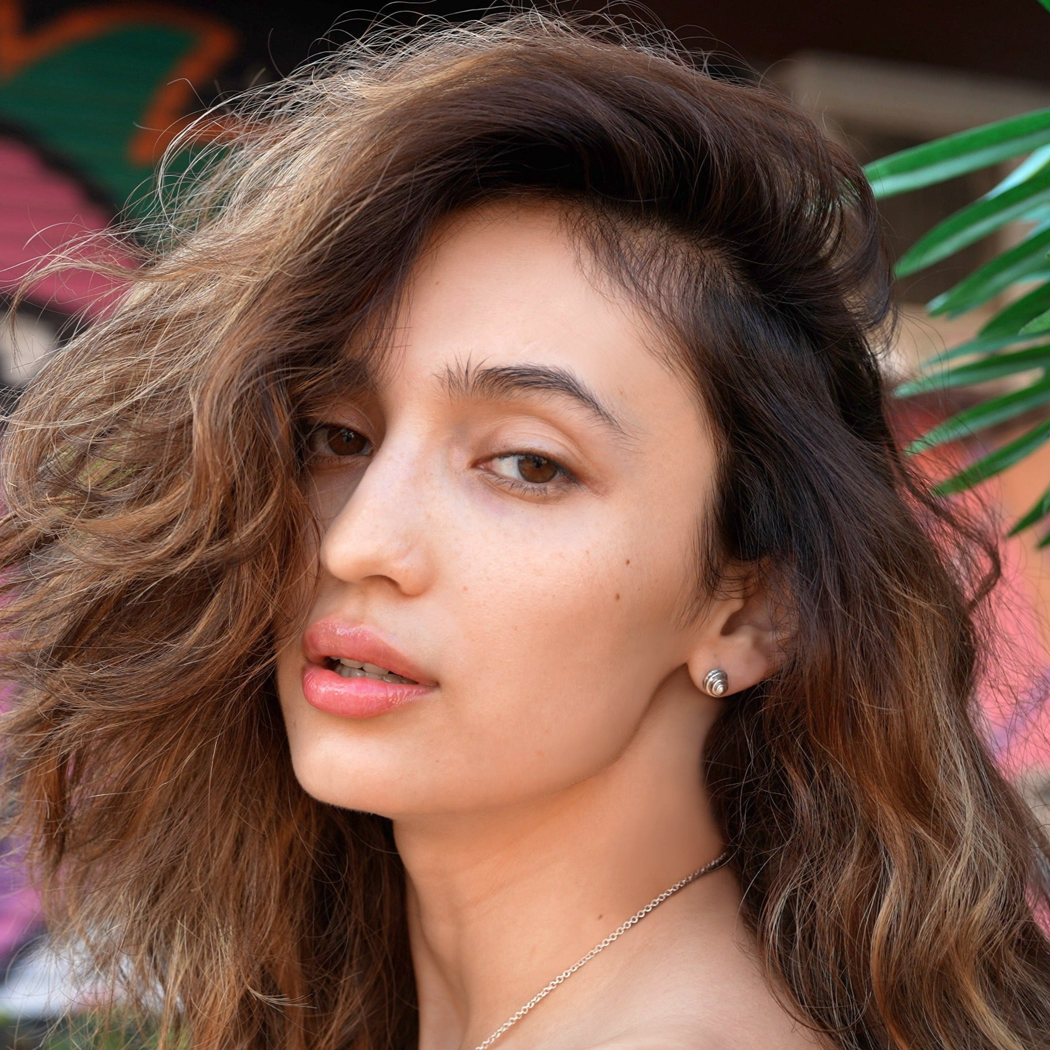 Oxidized Silver Sea Shell Stud Earrings - Paz Lifestyle 