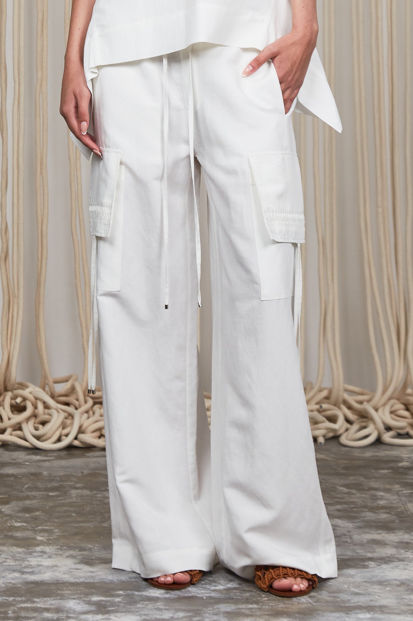 Tiana Pant | Off White