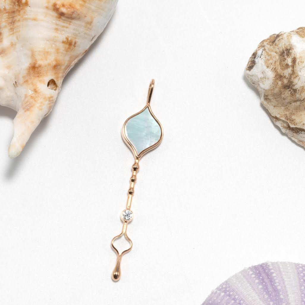 Unity Wand Pendant in Rose Gold - Paz Lifestyle 