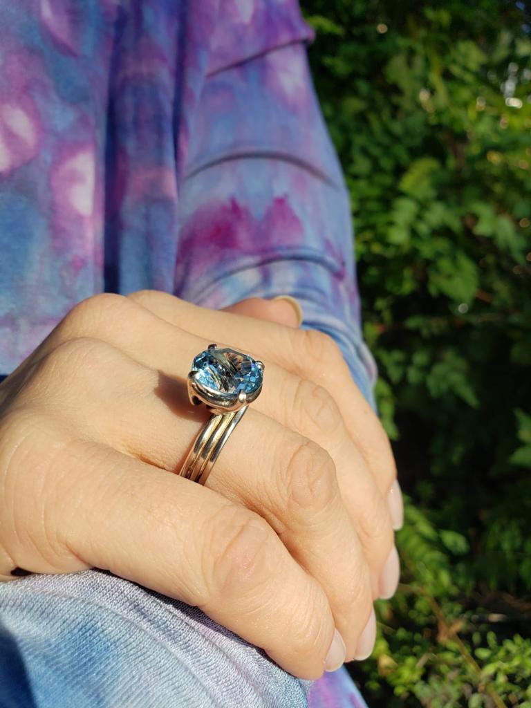 blue topaz wisteria prongs ring - size 6.5 - Paz Lifestyle 