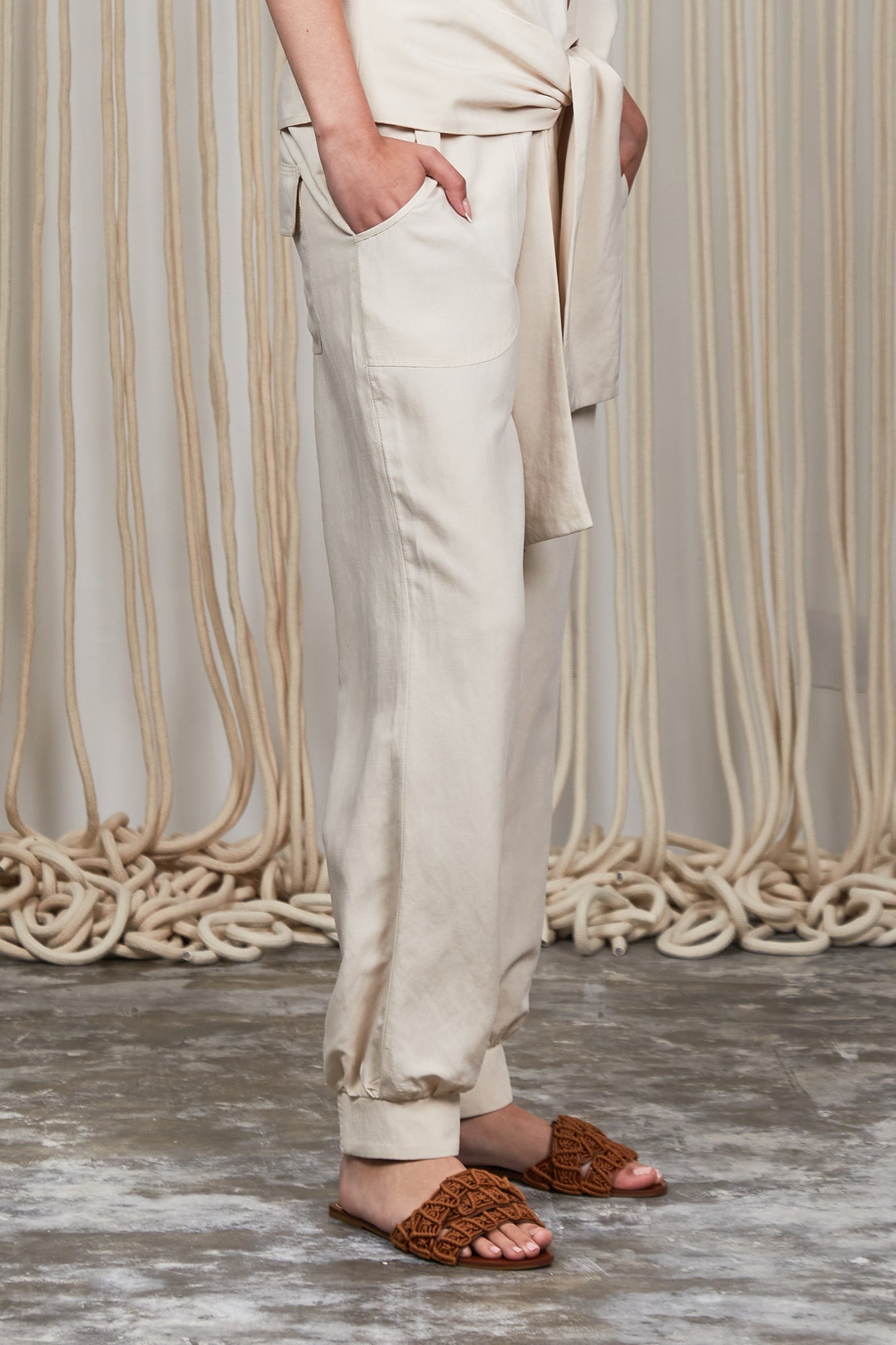 Zayla Pant | Ecru - Paz Lifestyle 