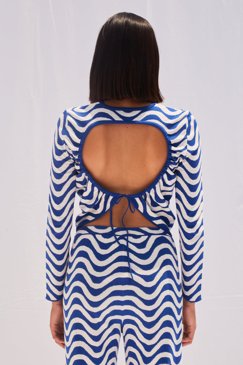 WAVY TOP
